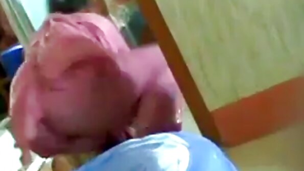 સ્પોર્ટી બેબ તાન્યા ઇંગ્લીશ સેકસી વીડિયો anally fucked
