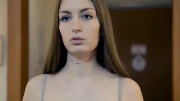 આકર્ષક યુવાન બેબ એલિના લોપેઝ તેના સ્વાદિષ્ટ દેખાતા pussy ડ્રિલ કરે સેકસી બીપી સેકસી વીડિયો છે